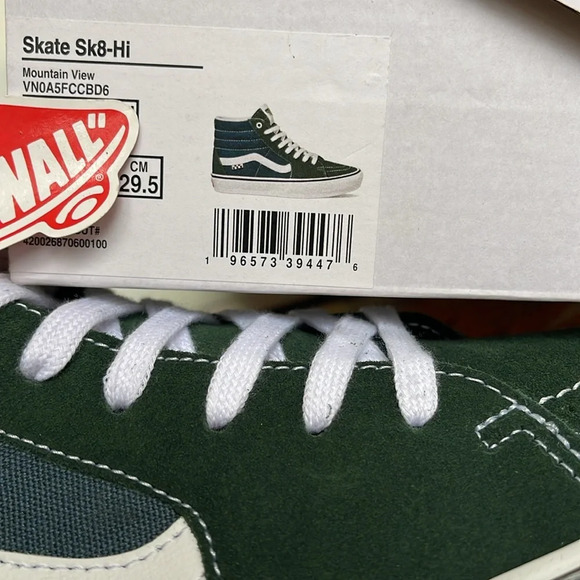Vans WMNS Skate Sk8-Hi
Mountain View
VN0A5FCCBD6
Sneakers - Picture 16 of 16